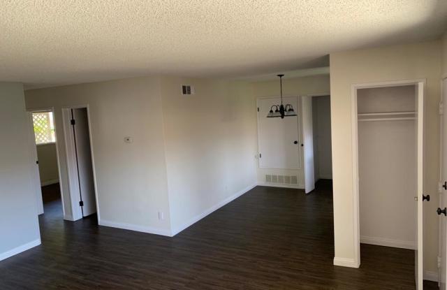 1800 East Commonwealth Avenue - 103, #103 Gallery 4
