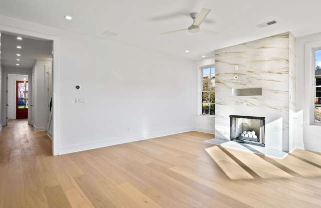 New construction luxury home in downtown Memphis Gallery 4