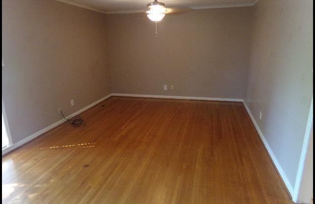 5025 Lakeview Gallery 4