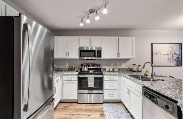 Summerlin Ridge Apartments Gallery 3