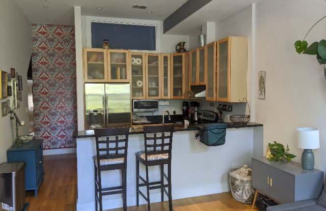 1418 11th St NW Gallery 2