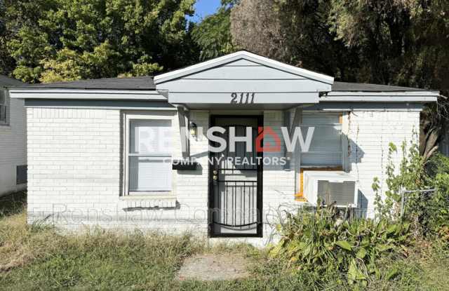 2111 Perry Rd photos photos
