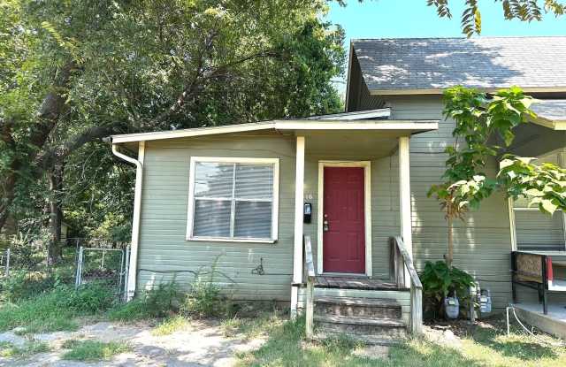 2416 Graham Gallery 1