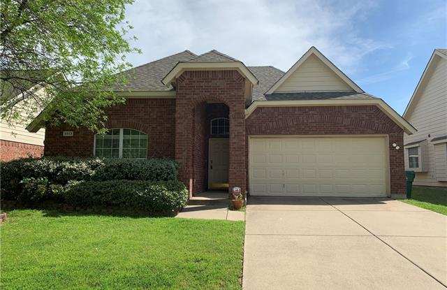 5913 Meadowglen Drive - 5913 Meadowglen Drive, Denton, TX 76226