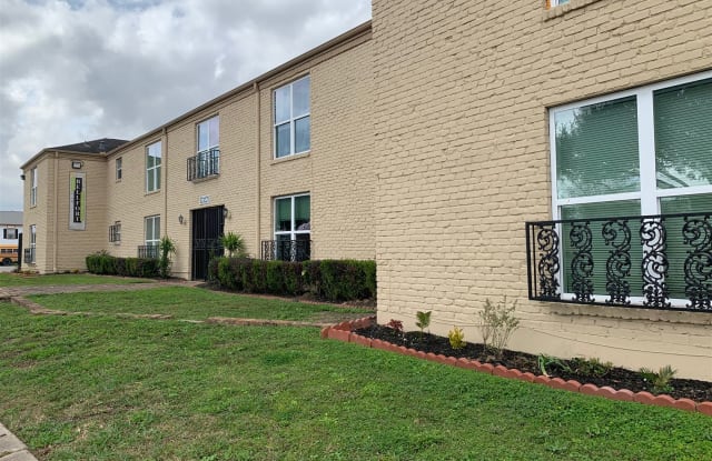 7065 Bellfort St - 7065 Bellfort Street, Houston, TX 77087