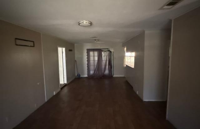 3br 2 bath home on large lot - 733 Kingridge Place, Shreveport, LA 71108