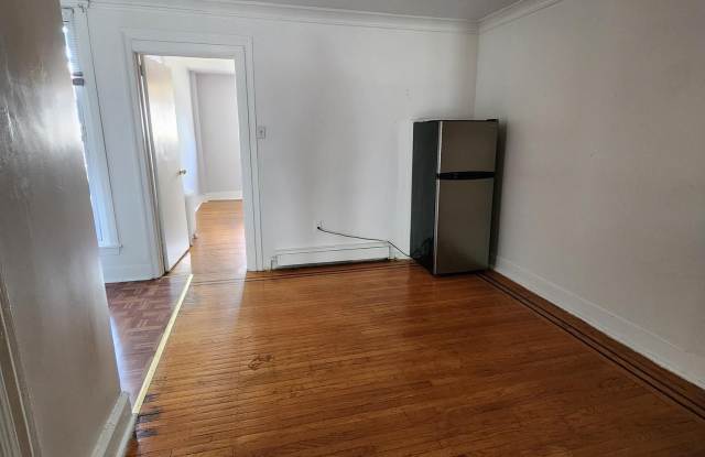 5645 DIAMOND STREET photos photos