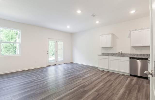 Newly Constructed 3/2.5 Townhome w/ Private Patio and Garage! Gallery 4