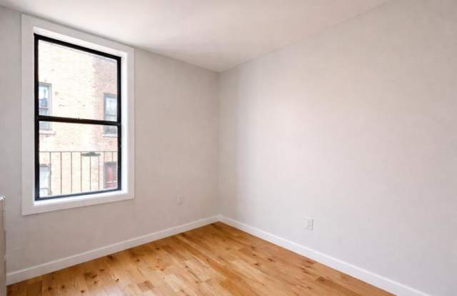 24 Thayer Street Gallery 4