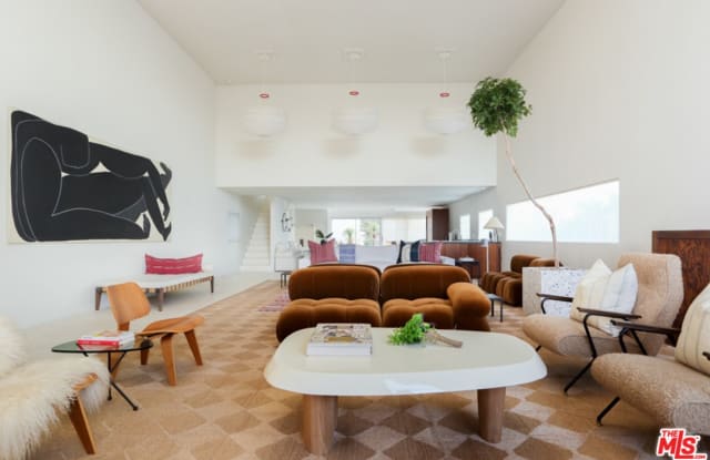 200 S VENICE - 200 South Venice Boulevard, Los Angeles, CA 90291