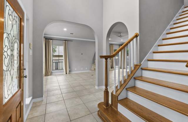 257 DEER CROSS LN Gallery 2