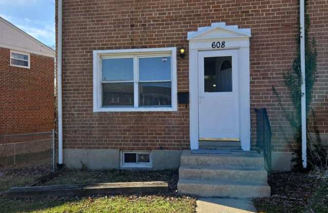 Renovated 3-Bedroom, 1-Bathroom Home in Beechfield photos photos