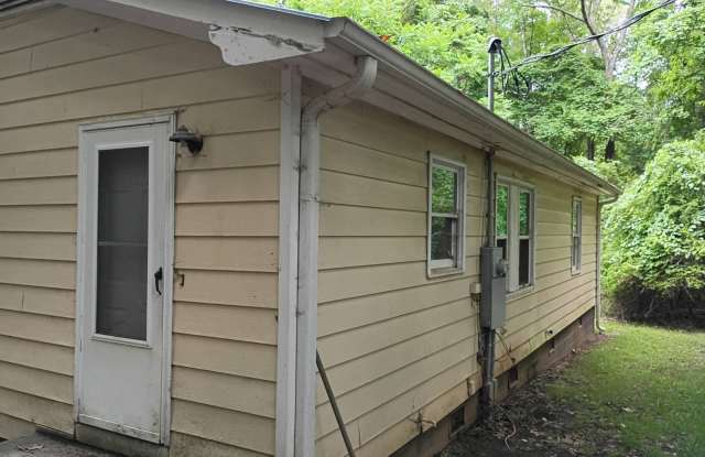 5323 Eno River Dr Gallery 3