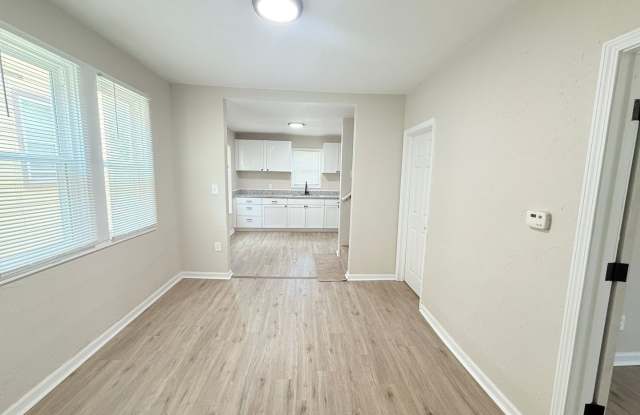 Coming Soon – Beautifully Updated Home *Coming Soon (Move-in ready by 8/16 or Sooner)*! Gallery 4