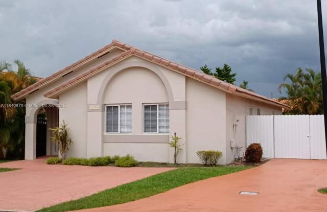 16771 NW 74th Ct - 16771 Northwest 74th Court, Country Club, FL 33015