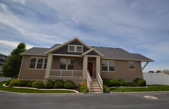 Cozy 2 Bedroom 2 Bath Home in Midvale!!! Gallery 1