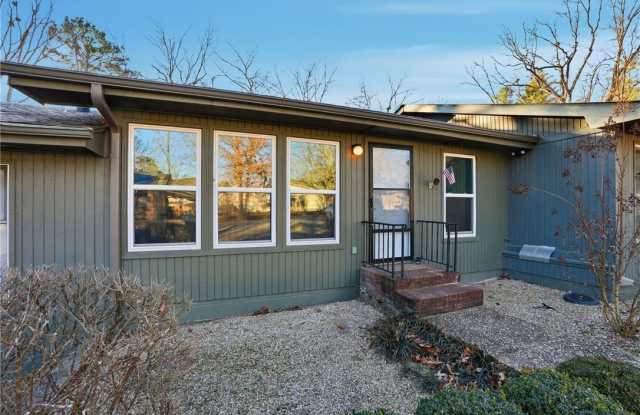 10 Dogwood Drive Gallery 2