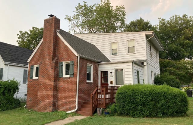 515 S. Wakefield Street - 515 South Wakefield Street, Arlington, VA 22204