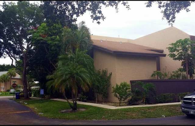 1761 Bayberry Drive - 1761 Bayberry Drive, Pembroke Pines, FL 33024