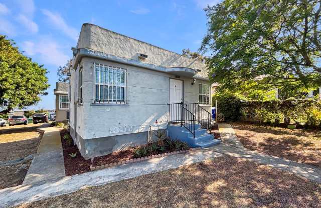 Charming 1BD/1BA Home in Golden Hill W/ Fully Equipped Kitchen, Ceiling Fans,  Wall Heat! photos photos