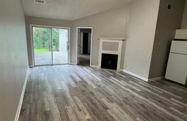 211 W Mineral Springs Road Gallery 2