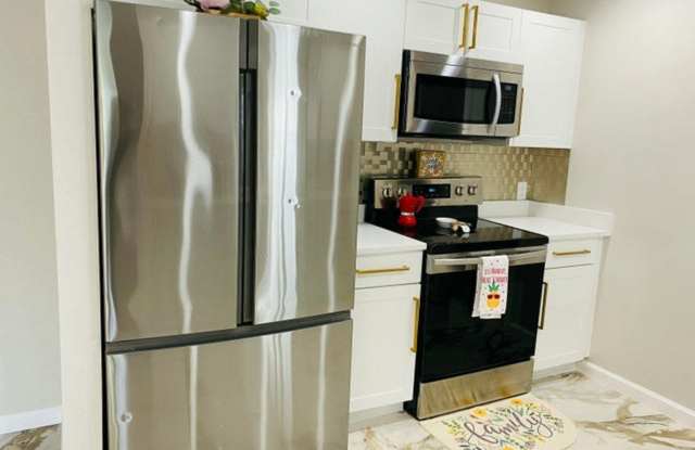 3119 Tropical Trail, Lake Worth, FL 33462 photos photos