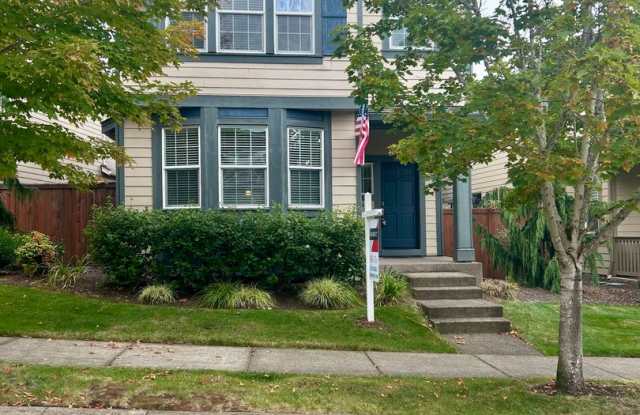 4 BD King City Home with Solar Panels & Expansive Primary Suite Gallery 1