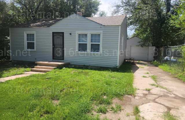 $999 - 3 bedroom / 1 bathroom - Single Family Home photos photos