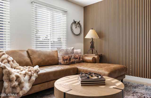 8107 E VISTA Drive Gallery 2