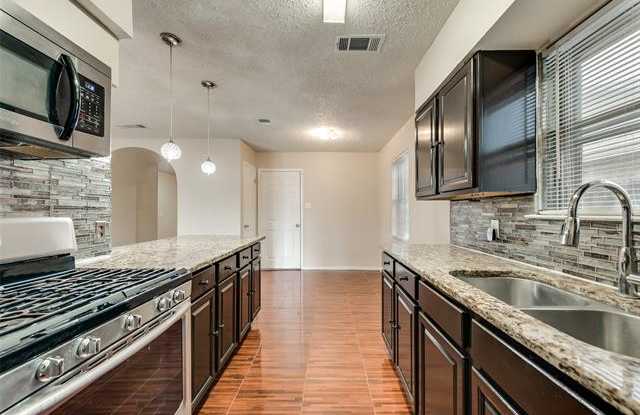 820 N Ector Drive Gallery 2