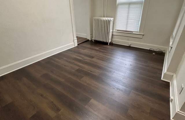 3 Bedroom 1 Bathroom Near Campus Gallery 1