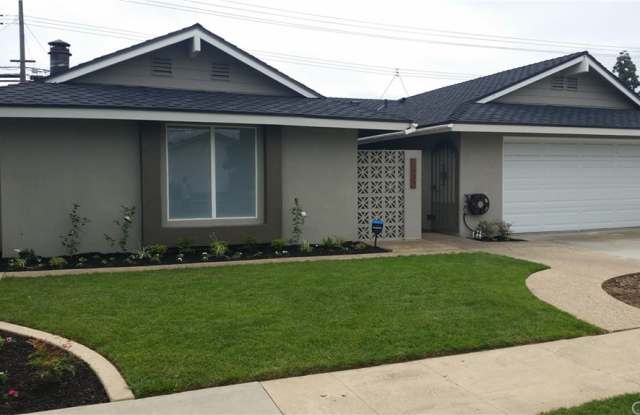5332 Caliente Drive Gallery 2