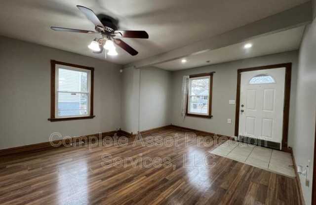 2737 E 36th Ave photos photos