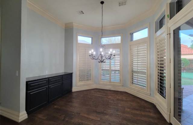 5805 Spring Glade Court Gallery 3