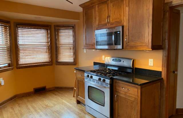 Spacious 3-Bedroom Wauwatosa Home with 2 Baths, In-Home Laundry & Pet-Friendly Living – $2,575/Month Total Gallery 1