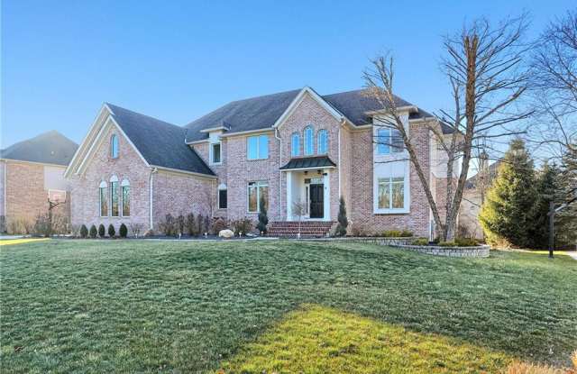 13934 SALSBURY CREEK Drive Gallery 2