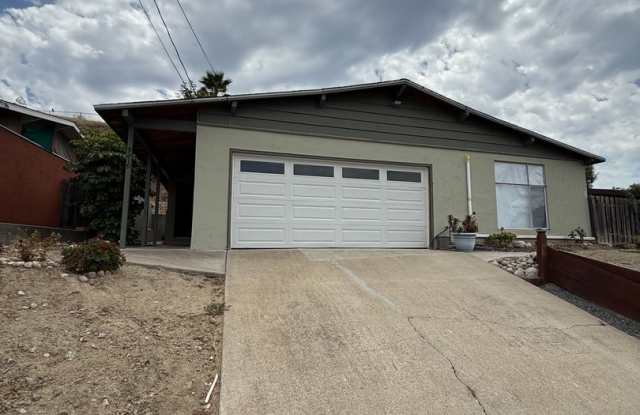 Nice 3 bedroom 1 Bath Home in beautiful Santee photos photos