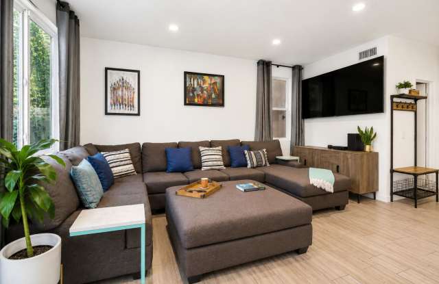 15139 West Fred Way Gallery 3