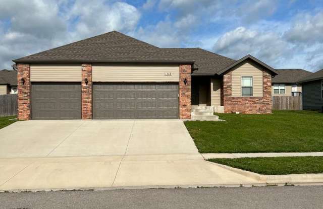 1369 S Rome Ave - 1369 South Rome Avenue, Republic, MO 65738