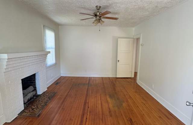 2 Bedrooms with 1 Bath in Shelby, NC Gallery 3