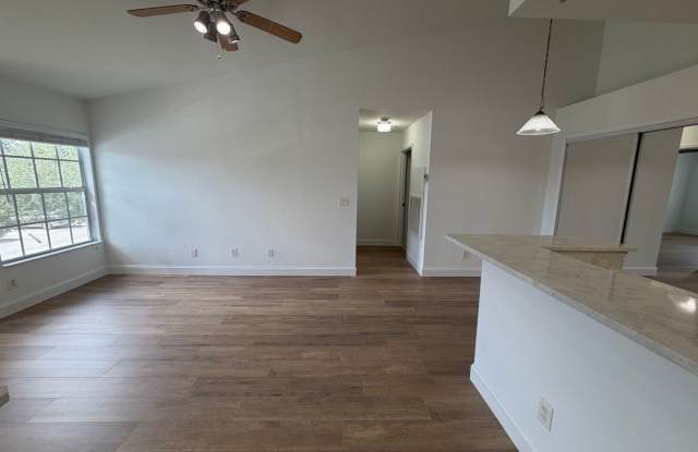 ANNUAL RENTAL - VANDERBILT PLACE-CAMDEN COVE 2 BED / 2 BATH Gallery 4