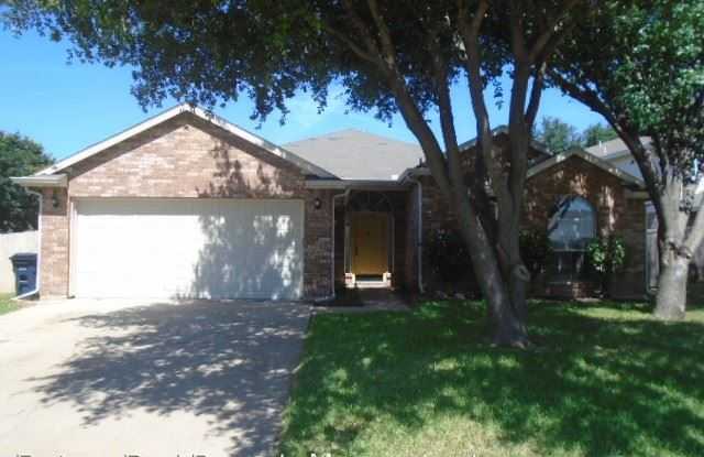 7508 Trotter Ct - 7508 Trotter Court, Fort Worth, TX 76123