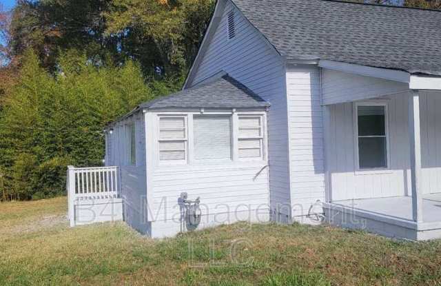 1175 Blue Creek Road photos photos