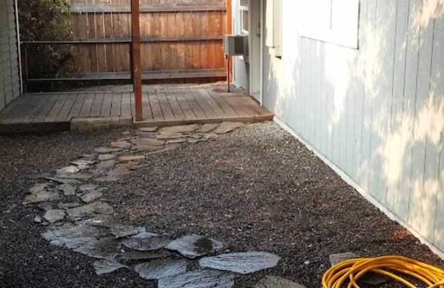 215 Vancouver Ave photos photos