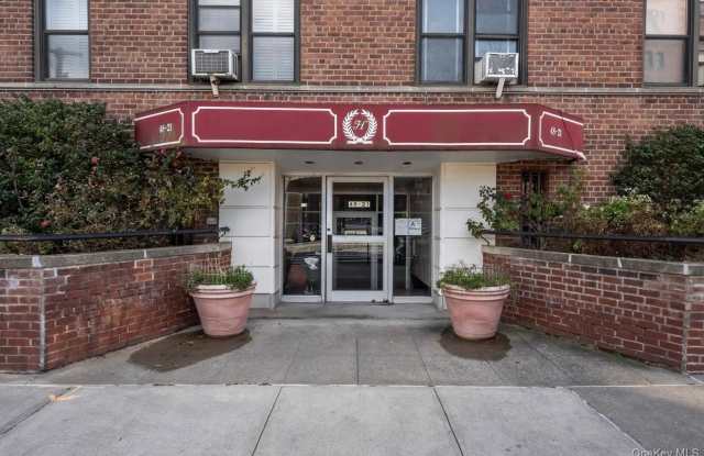 48-21 40th St. Gallery 4