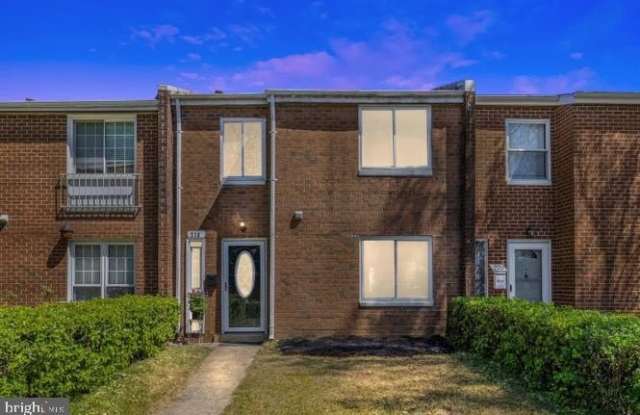 218 STEVENSON Square - 218 Stevenson Square South, Alexandria, VA 22304