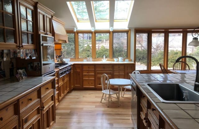 543 Linden Park Drive - 543 Linden Park Drive, Boulder, CO 80304 543 Linden Park Drive - 543 Linden Park Drive, Boulder, CO 80304