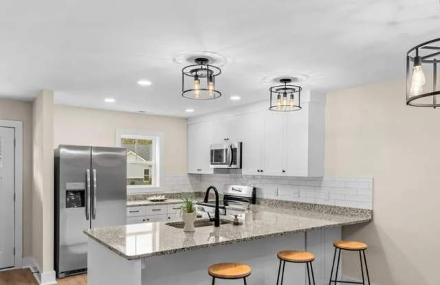 200 Beacon Avenue - 1 Gallery 3