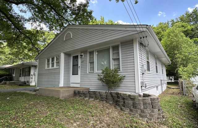 Lovely 2 Bedroom / 2 Bath for Rent - Section 8 Welcome photos photos