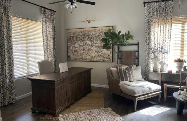 8907 W QUAIL Avenue Gallery 3